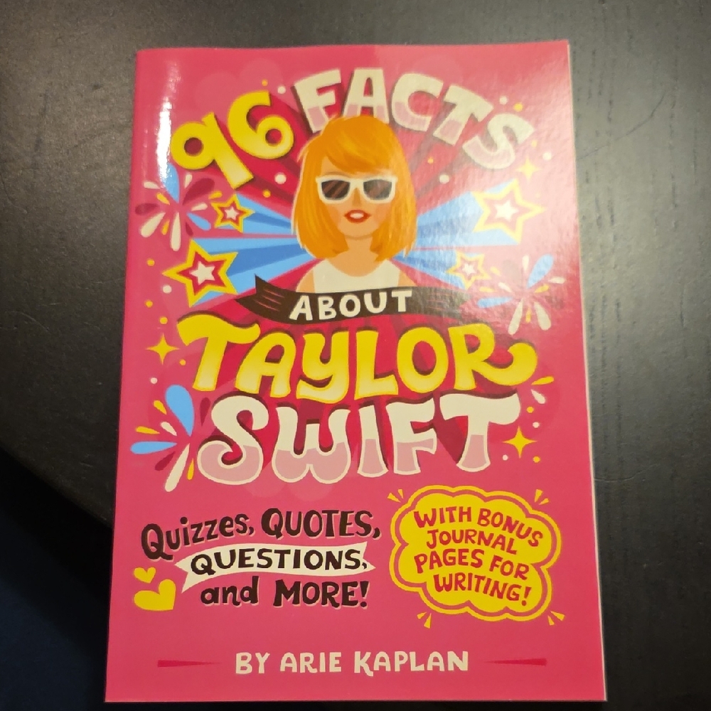 96 Facts About Taylor Swift Kids Book - Pink